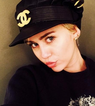 Майли Сайрус(фото)