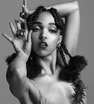 Талия Барнетт разделась для V Magazine