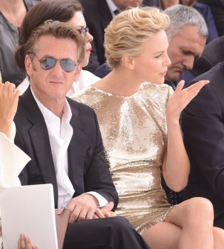 Шарлиз Терон и Шон Пенн