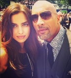 Ирина Шейк закрутила роман с Дуэйном Джонсоном?