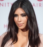 Скандальное бикини из меха: у Ким Кардашьян проблемы с защитниками животных