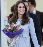 Жертва фотошопа: Кейт Миддлтон изменили до неузнаваемости