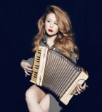 Тина Кароль в новом клипе