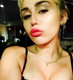 Майли Сайрус создала список секс-правил для Патрика Шварценеггера