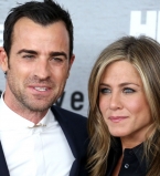 Дженнифе Энистон не может выйти замуж из-за собственной алчности