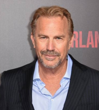 Кевин Костнер впервые показал повзрослевших детей