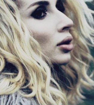 Светлана Лобода в клипе Не нужна