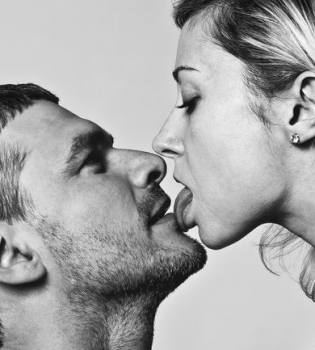 Тоня Матвиенко рассказала, что думает ее мама Нина Матвиенко о романе &quot;50 оттенков серого&quot;