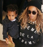 Семейные радости: Бейонсе показала как дурачится со своей маленькой дочерью