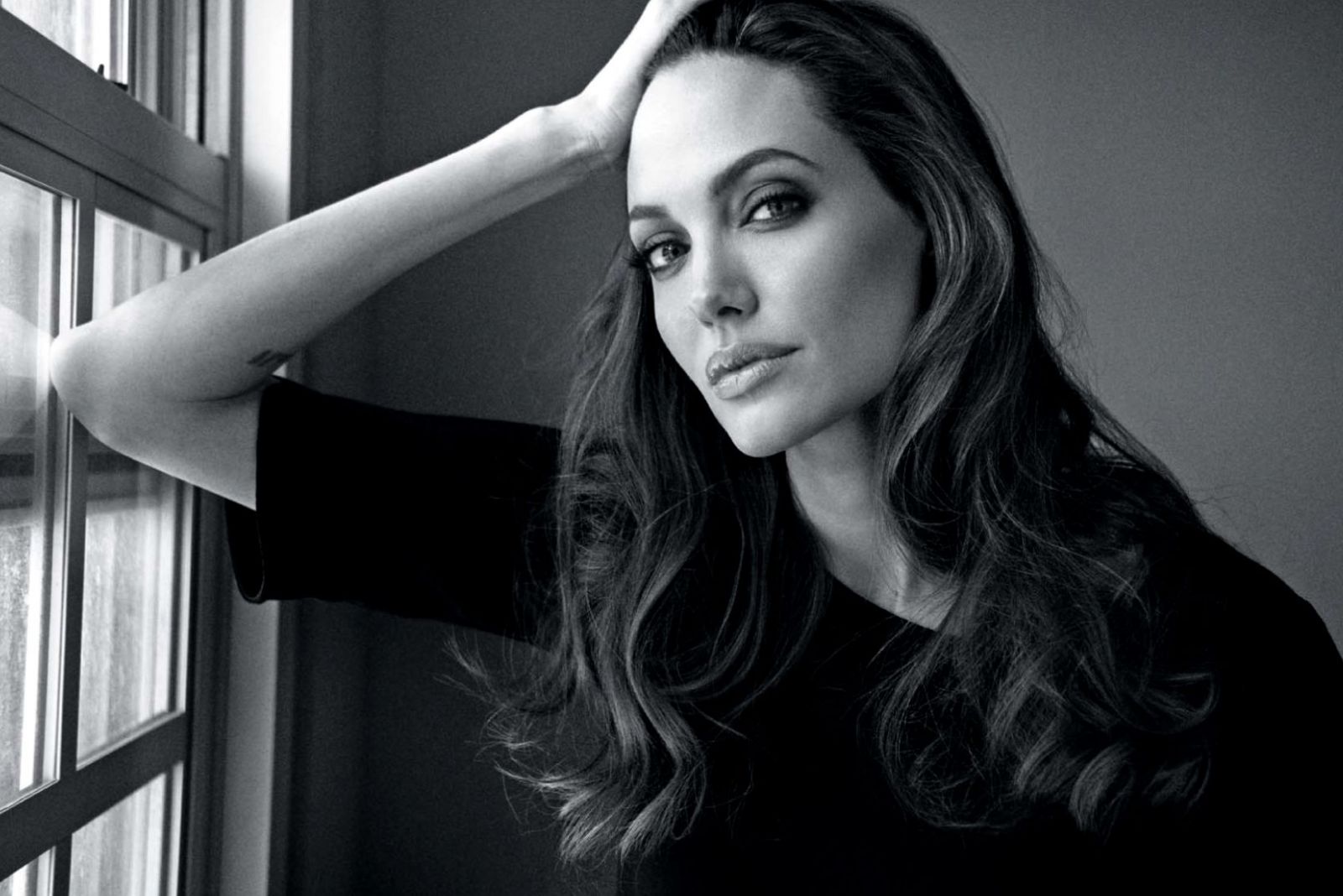 Анджелина Джоли показала повзрослевших детей