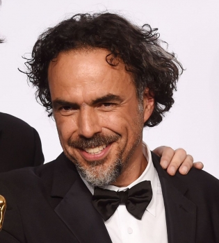 Режиссер фильма Бердмен Алехандро Гонсалес Иньярриту завоевал Оскар-2015 в номинации лучший фильм