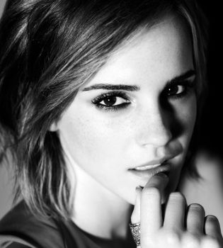 Девушка с характером: Эмма Уотсон не встречается с принцем Гарри