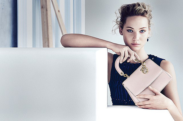 Благородная простота: элегантная Дженнифер Лоуренс снялась в промо-кампании Dior