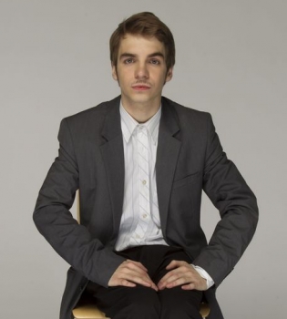 Даниил Вахрушев - Усач из сериала Физрук