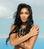 Сексуальная Николь Шерзингер снялась в соблазнительной фотосессии