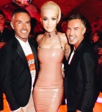 Рита Ора и Ким Кардашьян оделись в одинаковые платья