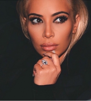 Ким Кардашьян презентовала новый сезон своего телешоу