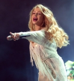 Тина Кароль отдала гонорар на лечение детей, больных раком