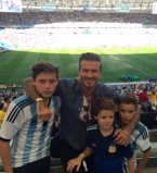 Сын Дэвида Бекхэма показал личное селфи с отцом