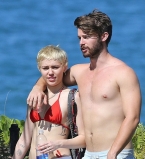 Майли Сайрус бурно отреагировала на измену Патрика Шварценеггера