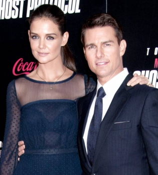 Игра в молчанку: Том Круз и Кэти Холмс отказываются разговаривать друг с другом