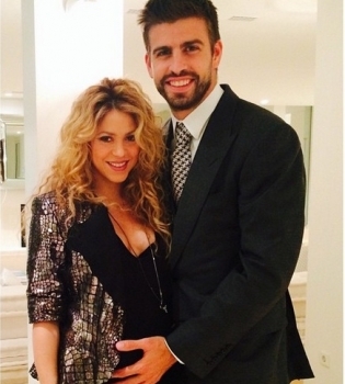 Шакира показала Жерара Пике в детстве и сравнила с их сыном Сашей