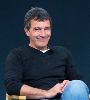 53-летний Антонио Бандерас станет студентом