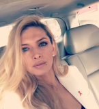 50 оттенков бежевого: Вера Брежнева побывала в Израиле