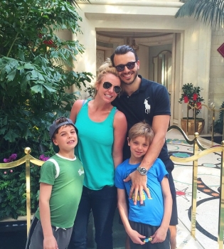 Бритни Спирс: &laquo;Мои дети &ndash; самое важное, что есть у меня в жизни&raquo;