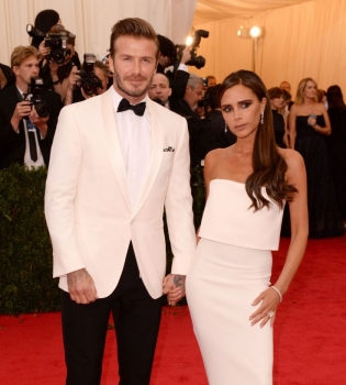 Дэвид Бекхэм: &quot;Я разрешаю Виктории выбирать мне одежду в 99% случаев&quot;