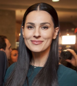 Маша Ефросинина на церемонии Yuna 2015