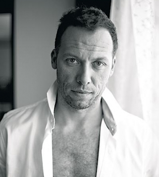 Константин Томильченко в фотосессии для Viva!