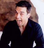 Новая прическа Робби Уильямса потрясла интернет