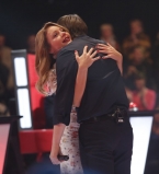 Тина Кароль расплакалась на шоу Голос країни 5, узнав голос своего друга