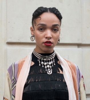 Возлюбленная Роберта Паттинсона призналась, что хочет детей