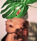 Анна Завальская полностью разделась