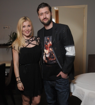 Тамерлан,  Алена Омаргалиева, Дмитрий Ступка с невестой на ангельской вечеринке