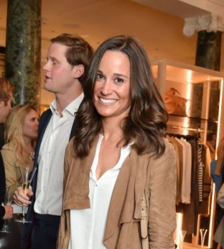 Сестра Кейт Миддлтон демонстрирует идеальный стиль