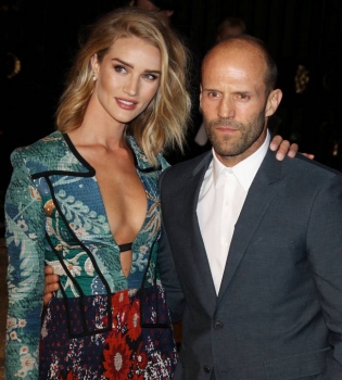 Рози Хантингтон-Уайтли об отношениях с Джейсоном Стэтхэмом: &quot;Мы - лучшие друзья!&quot;