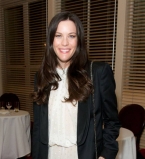 Лив Тайлер впервые вышла в свет после рождения сына