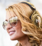 Гламурный диджей Пэрис Хилтон зажгла публику в Лас-Вегасе