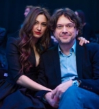 Остап Ступка женился на студентке