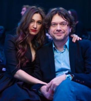 Остап Ступка женился на студентке