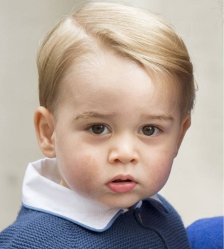 Сын Кейт Миддлтон и принца Уильяма в восторге от новорожденной сестрички