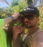 Слава из Неангелов с мужем