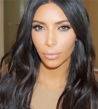 Скандал на презентации: Ким Кардашьян назвали убийцей