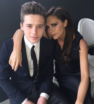 Виктория Бекхэм ко Дню матери написала письмо о своих детях