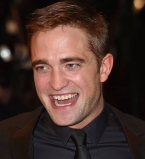 СМИ: Роберт Паттинсон хочет сыграть свадьбу в пабе