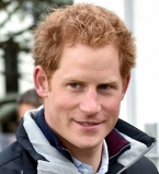 Не по-королевски: принц Гарри поработал официантом и садовником в Новой Зеландии