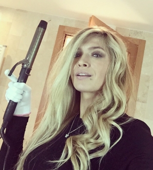 Вера Брежнева: как сделать концертную прическу